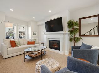 527 E 8th St, South Boston, MA 02127