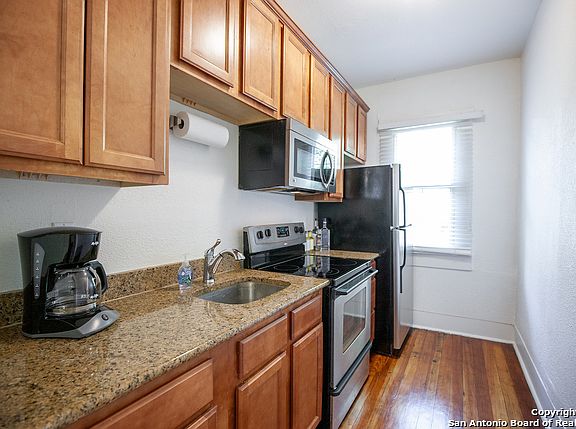 5th image of 220 Beauregard APT 4
