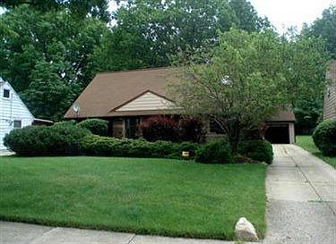 1st image of 25595 Chatworth Dr