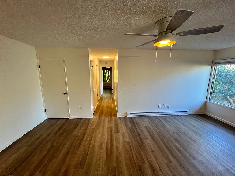 The Clairmont — Photo 13