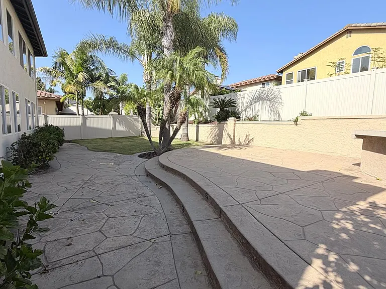 511 Paseo Burga — Photo 28