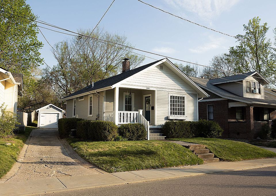 1st image of 666 Chapman St