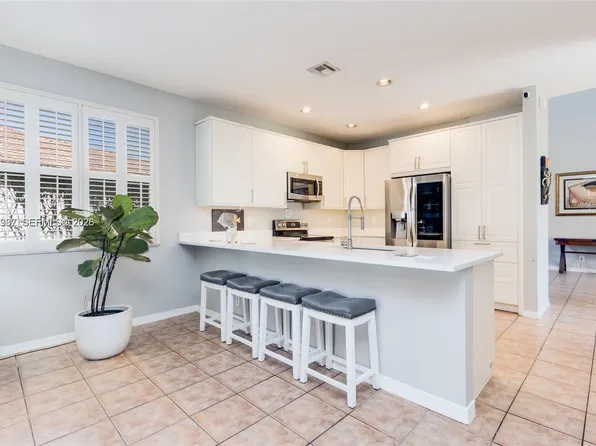 1280 Majesty Ter, Weston, FL 33327