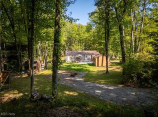 2944 Dock Side Rd, Lake Milton, OH 44429