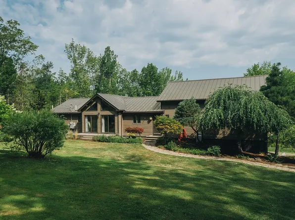 217 Copeland Hill Road, Holden, ME 04429