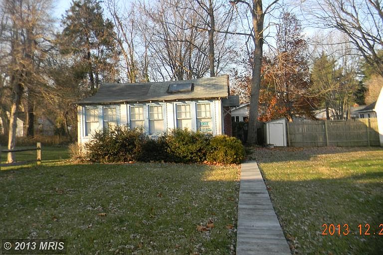 1st image of 530 Herring Ave