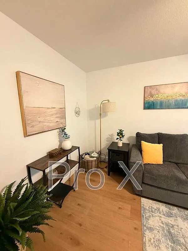 3 bed, 1.5 bath, 1000 sqft, $1,750 — Photo 4