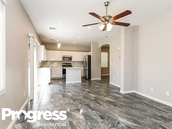 5th image of 877 Shining Rose Pl