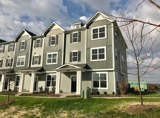 1550 Albany St, Grayslake, IL 60030