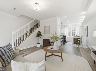 216 Ascot Pl NE, Washington, DC 20002