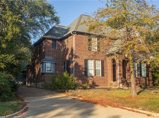 9308 Amberwood Ct, College Station, TX 77845
