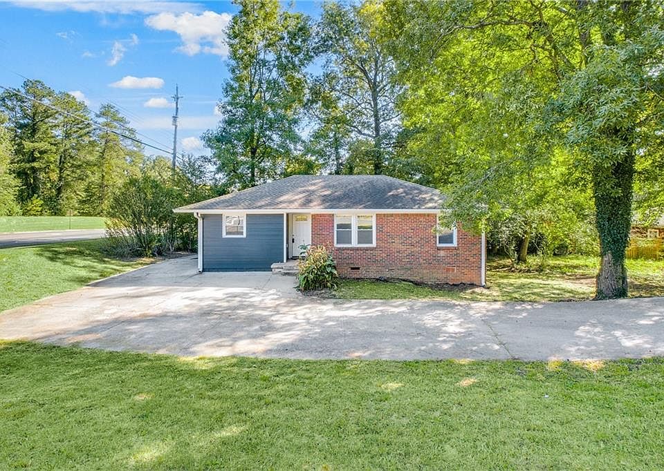 1st image of 2409 Arkose Dr SW