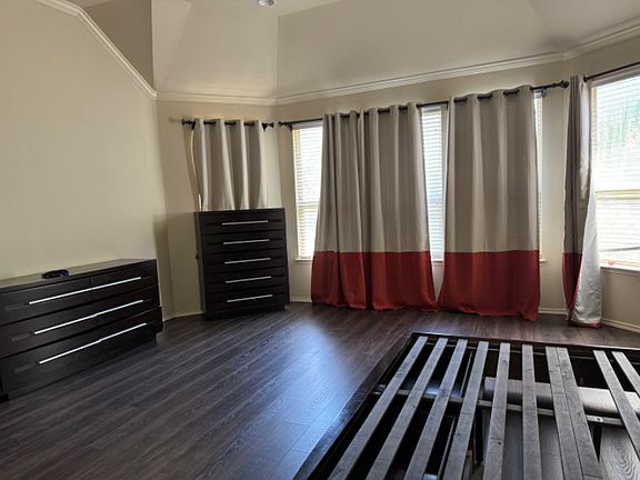 Master Bed. Furniture included