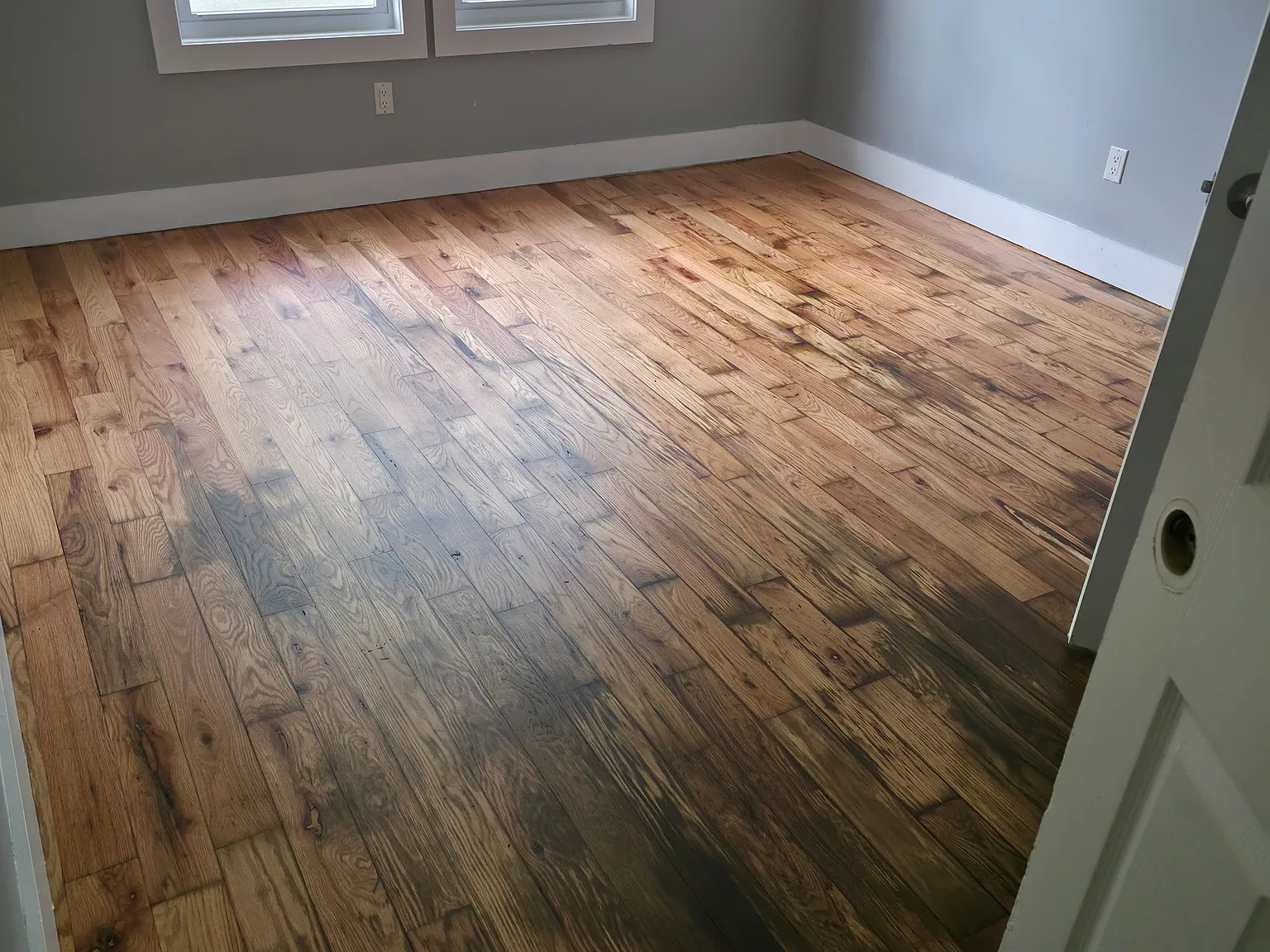 3 bed, $2,100 — Photo 4