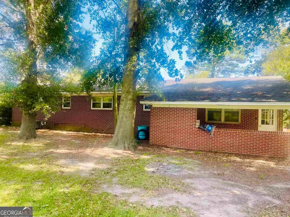 703 N 3rd St, Vienna, GA 31092