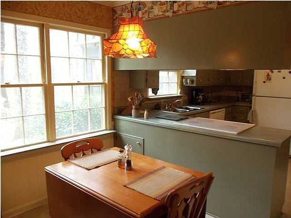 3rd image of 5627 Lakeridge Ct