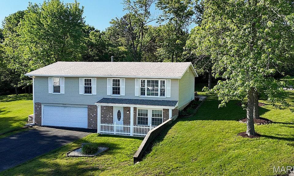 1st image of 3344 Woodland Trl