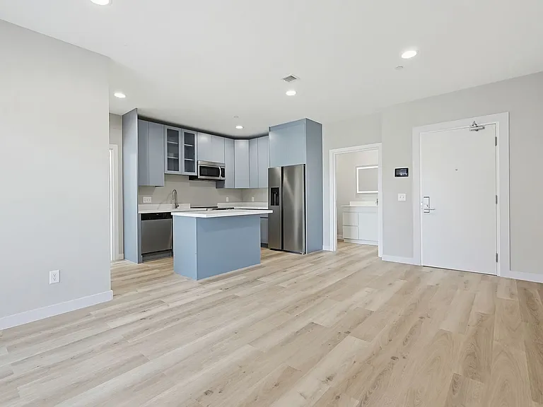 Taj Estates of Franklin II — Photo 162