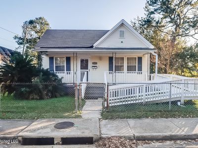 1306 Tucker Ave, Pascagoula, MS, 39567