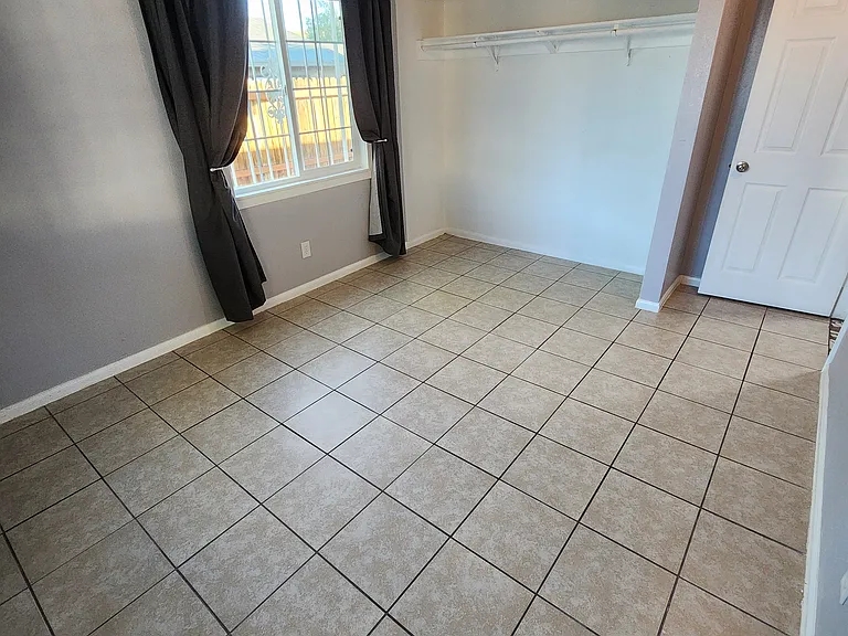 1909 Cherry Ln — Photo 24