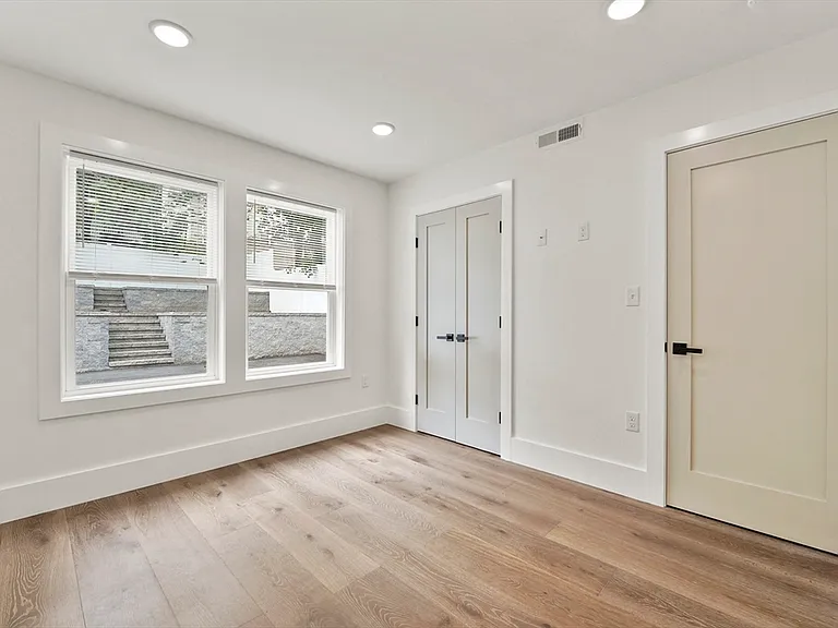 17 Wellington Ave #1 — Photo 8