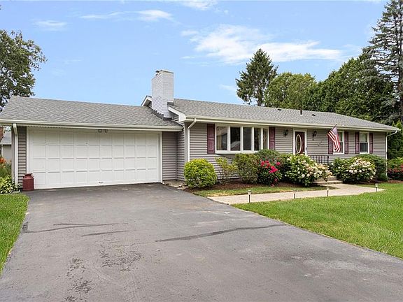 3rd image of 68 Birchwood Dr