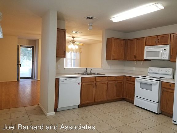 5th image of 1325 Belmont Dr
