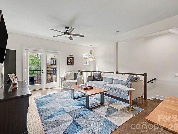 5th image of 12045 Brooklyn Ave