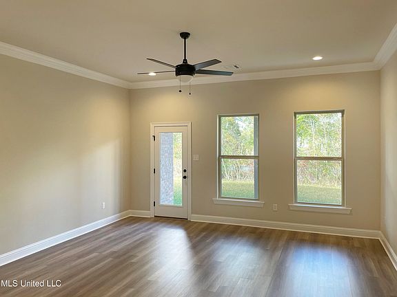 4th image of 16515 Millsaps Ave