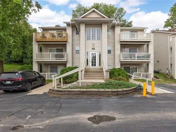 3515 E Ave Nw #D, Cedar Rapids, IA 52405