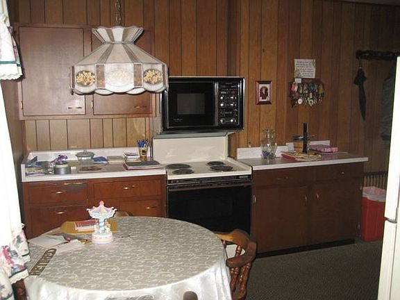 3rd image of 29 W College Ave