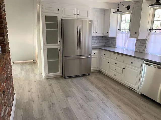3 bed, 1396 sqft, $2,795 — Photo 4