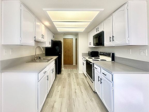 5th image of 4151 Gannet Cir Unit 384