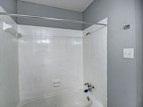 5th image of 225 W McDowell Rd #E2