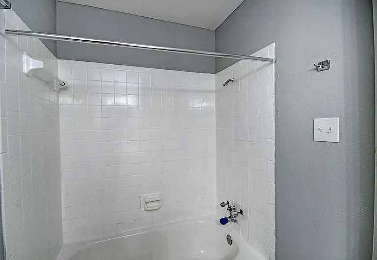 225 W McDowell Rd #E2 — Photo 5