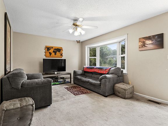 5th image of 3905 Heron Circle