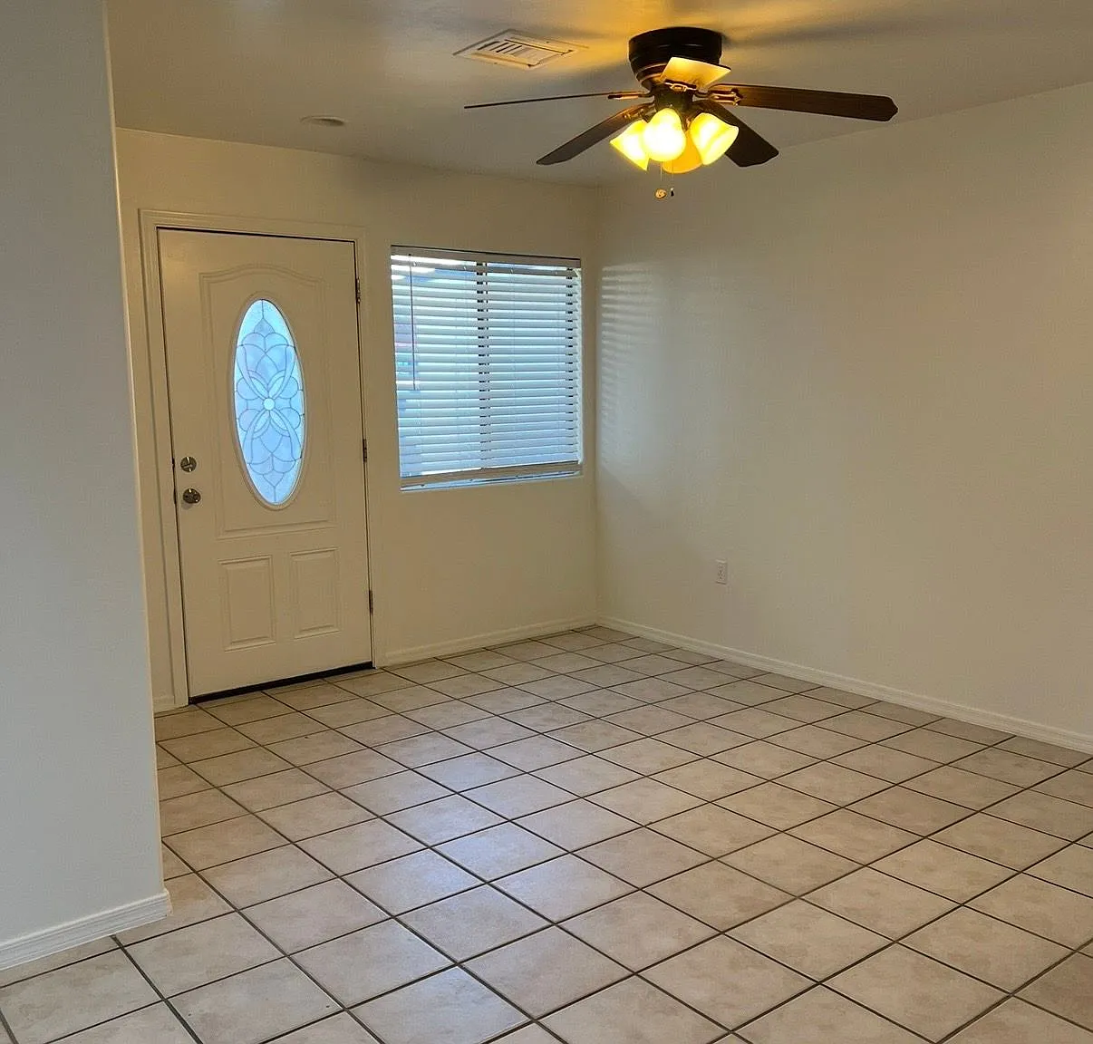 3 bed, 2.0 bath, 1030 sqft, $1,500 — Photo 4