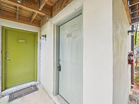 2nd image of 642 Pine Ridge Pl