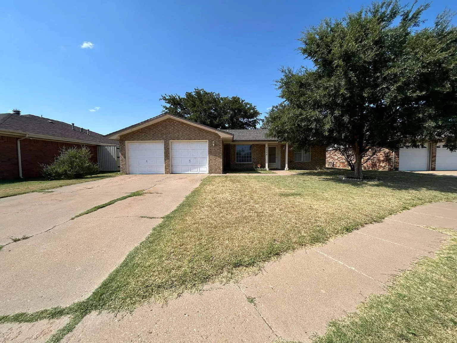 3 bed, 2.0 bath, 1375 sqft, $1,300 — Photo 1
