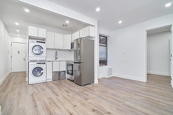 Rented by REAL New York | media 9