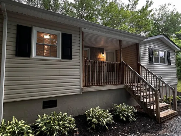 207 Gravel Hill Ct, Taylorsville, NC 28681