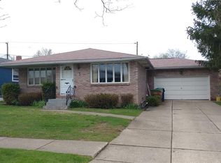 3 Lucerne Ct, Buffalo, NY 14227