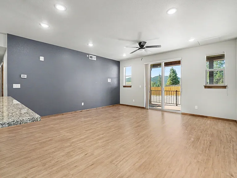 1802 Wildfire Rd #203 — Photo 7