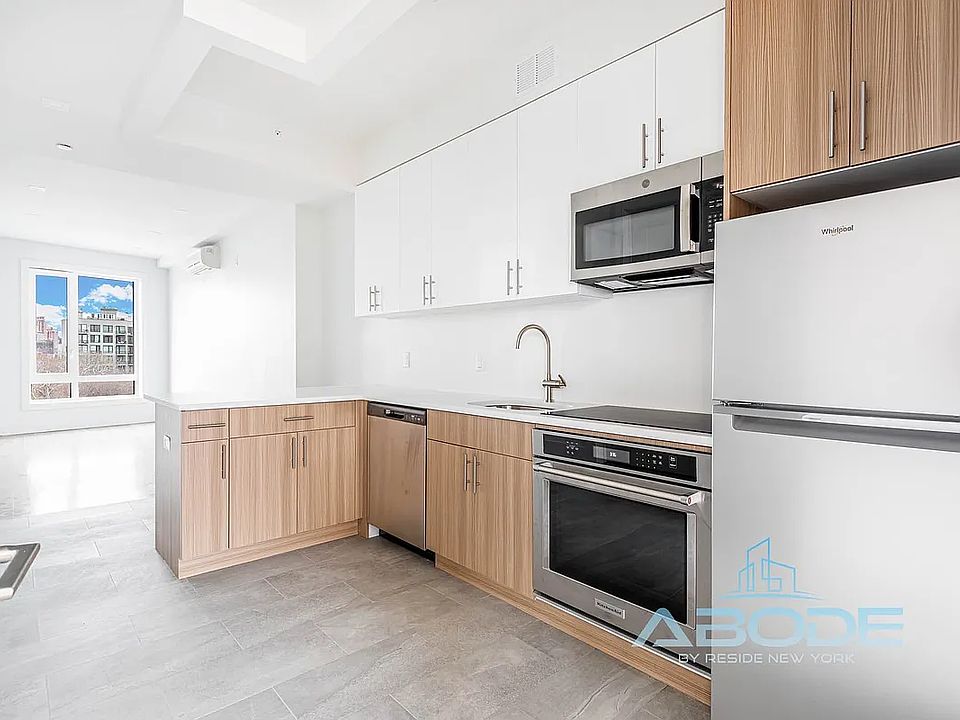 1st image of 560 Baltic St #4B
