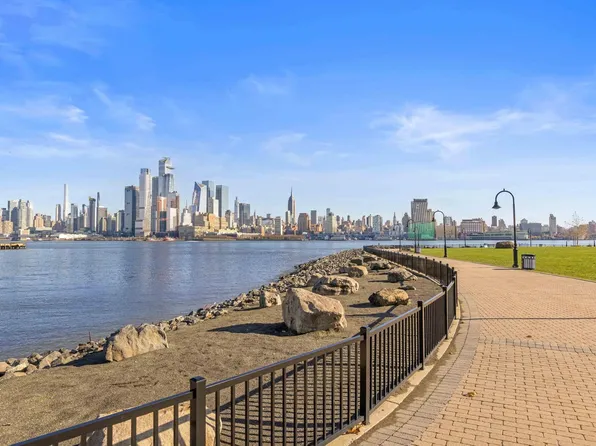 1000 Maxwell Lane image 29 of 32