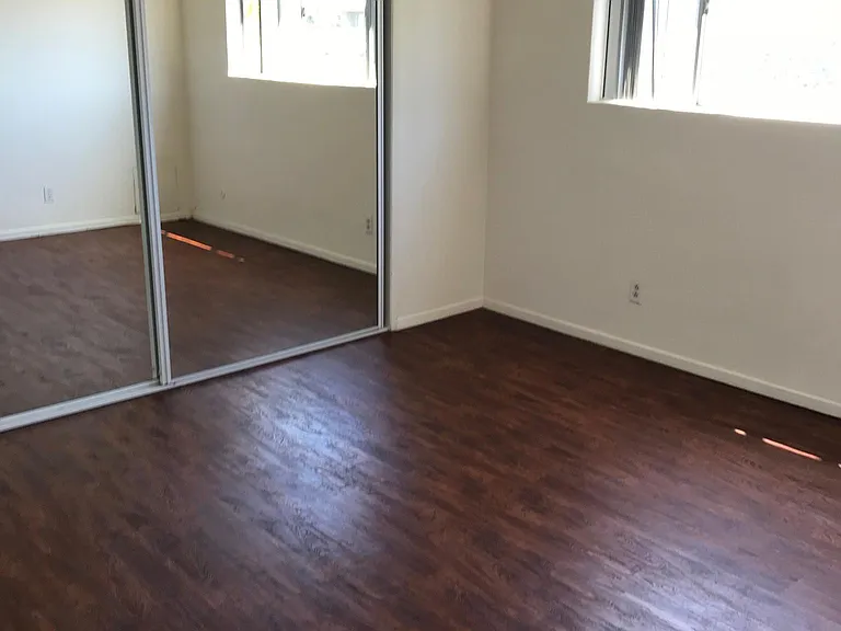 3911 Huron Ave #4 — Photo 8