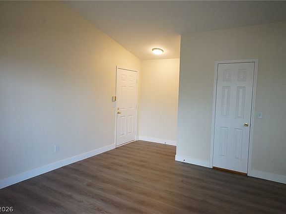5th image of 231 W Horizon Ridge Pkwy APT 622