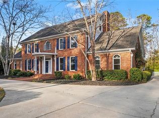 6203 Crestview Dr SE, Covington, GA 30014