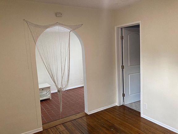 4th image of 21020 Cantara St
