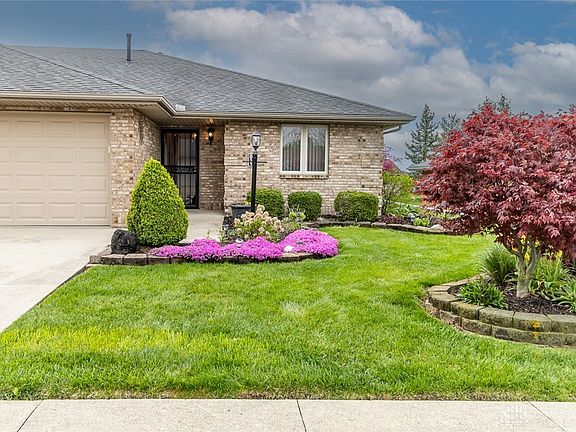 2nd image of 811 Berkshire Dr